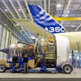 A350_XWB_Trent_Engine_mounting2